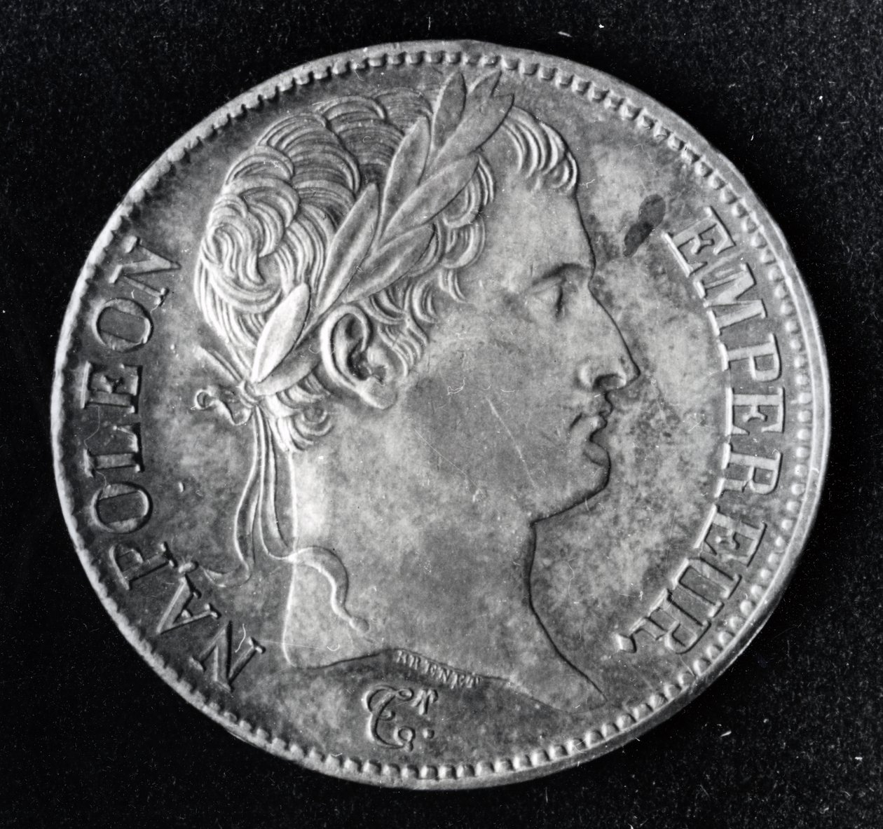 Napoleon I:tä (1769-1821) kuvaava kolikko (metalli) tekijältä French School