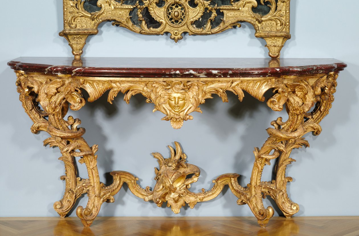 Konsolipöytä, suunnittelija Jules-Michel Hardouin (1635-1737), valmistaja Pierre Turpin ja Michel II Lange, n. 1725 (veistetty kullattu puu, marmorinen kansi (griotte de campan)) (katso myös 491455) tekijältä French School