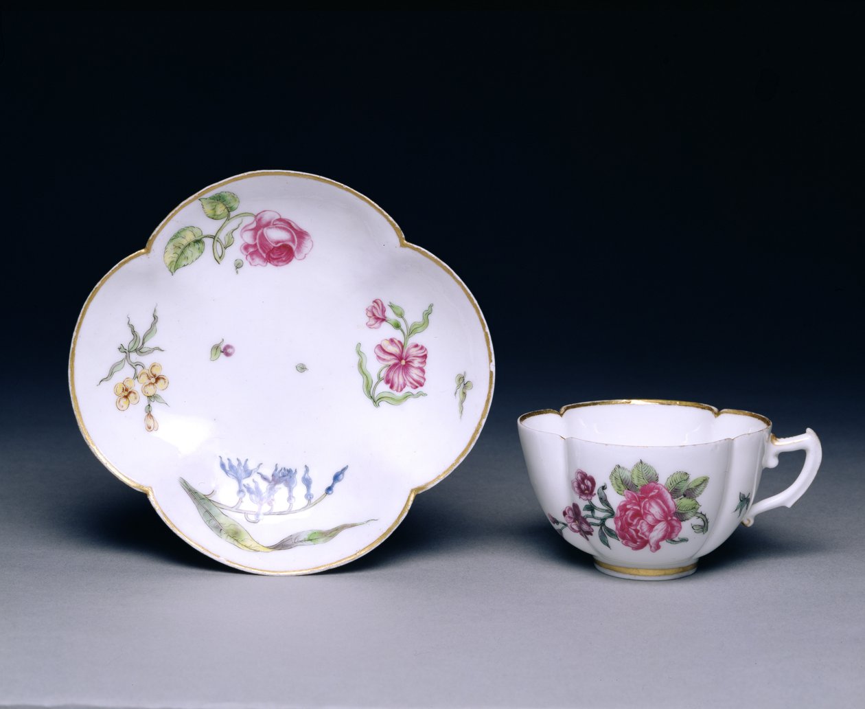 Kuppi ja lautanen, Vincennes, n. 1745-52 (posliini) tekijältä French School
