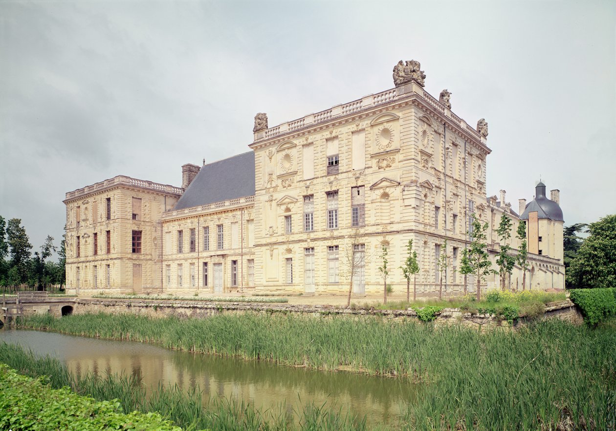 Näkymä linnan ulkopuolelta, rakennettu 1518-49 tekijältä French School