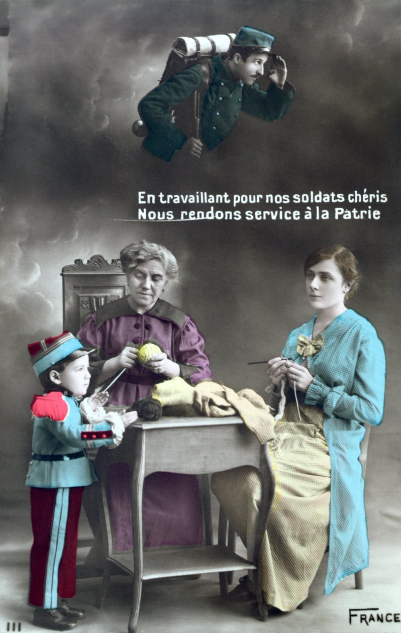 Ranskalainen isänmaallinen postikortti, joka kuvaa naisten roolia ensimmäisen maailmansodan aikana 1914-18, 1915 tekijältä French School