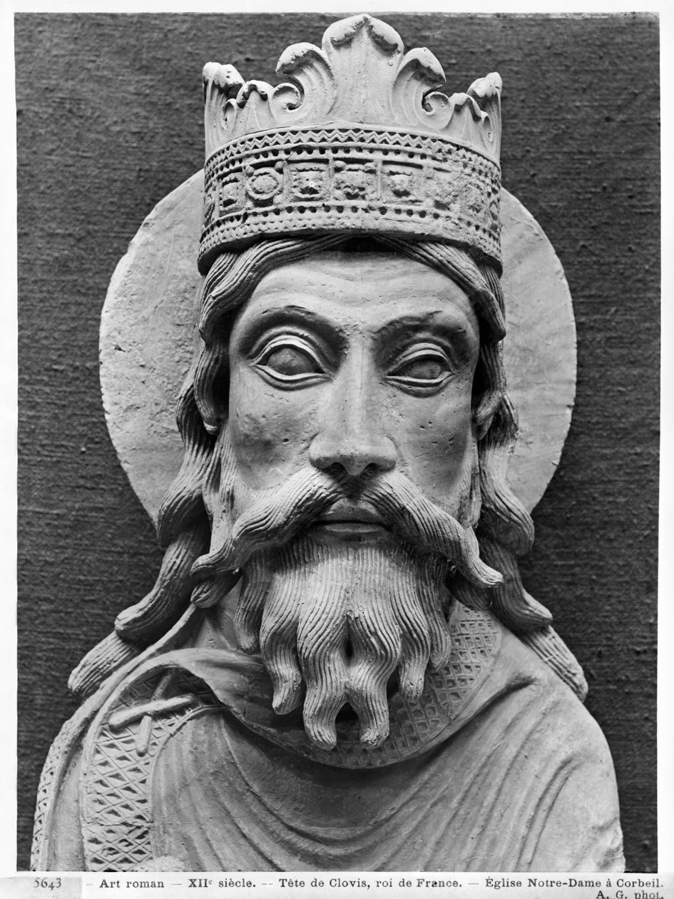Clovis I:n johtaja, Notre-Dame of Corbeil -kirkosta (kipsi) (yksityiskohta) (katso myös 383111, 383112) tekijältä French School