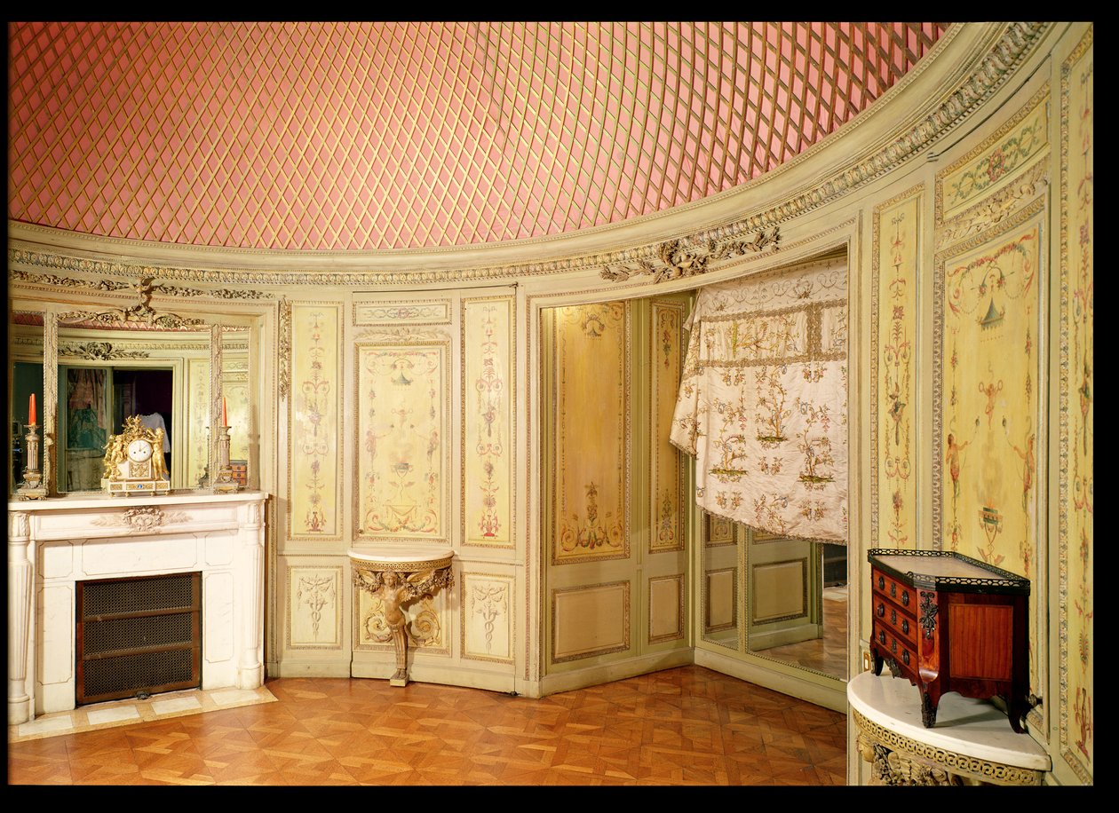 Kylpyhuoneen sisäpuoli koristeltu Christophe Huetin (k.1759) paneeleilla tekijältä French School