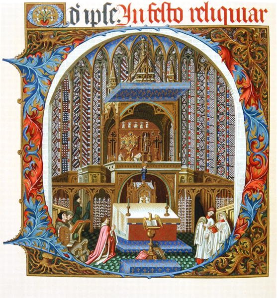 Sivu "Missel de Jouvenel des Ursinsin" faksimilepainoksesta, jossa on Historiated alkukirjaimella "D", joka kuvaa pyhäinjäännösten näyttelyä Sainte-Chapellessa, Pariisissa 1400-luvulla (värilitho) tekijältä French School