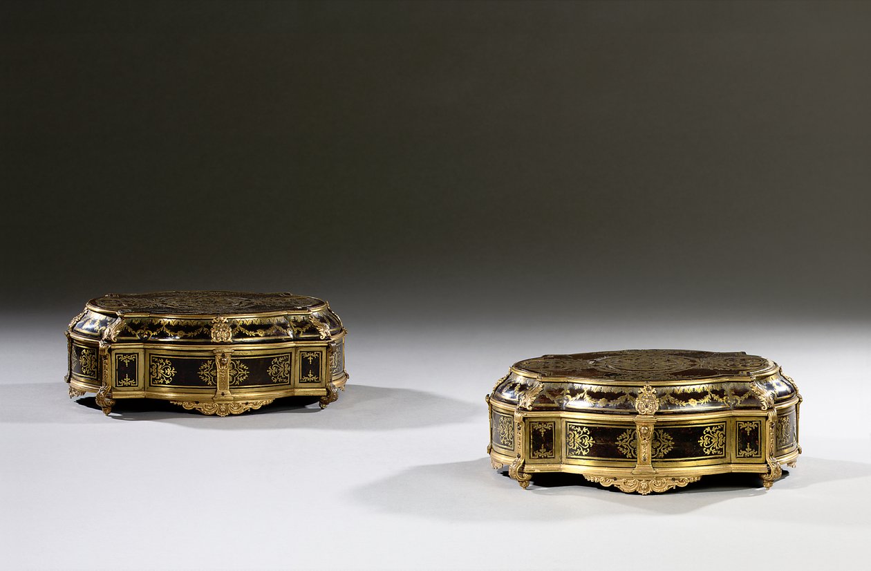 Pari Louis XIV -arkkua, n. 1700-15 tekijältä French School