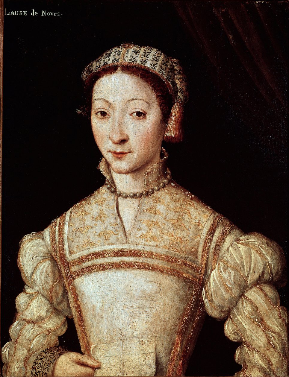 Muotokuva Lauresta (Laura), kirjoittanut Noves (1308-1348), nainen aimee de Petrarque (Francesco Petrarca) 1500-luvun ranskalaisen koulukunnan maalaus Sun. 21 x 28 cm Chantilly, museo Conde - Laura de Novesin (1308-1348), Francesco Petrarcan rakastetun nai tekijältä French School