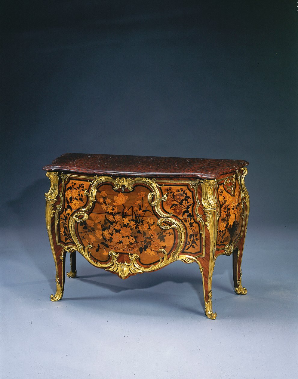 Kuninkaallinen Louis XV -kaappi, n. 1757 tekijältä French School