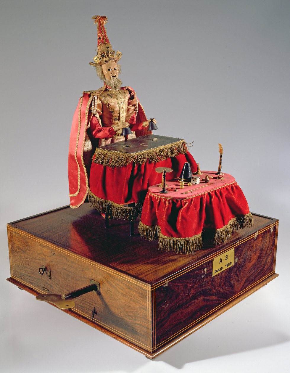 Taikuri tai illusionistiautomaatti, 1890 tekijältä French School