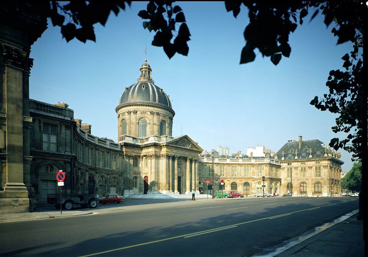 Näkymä Institut de Francelle Quai Contista, jonka rakensivat Francois dOrbay (1631-97) ja Lambert, Louis Le Vaun (1612-70) 1662-91 suunnittelemana tekijältä French School