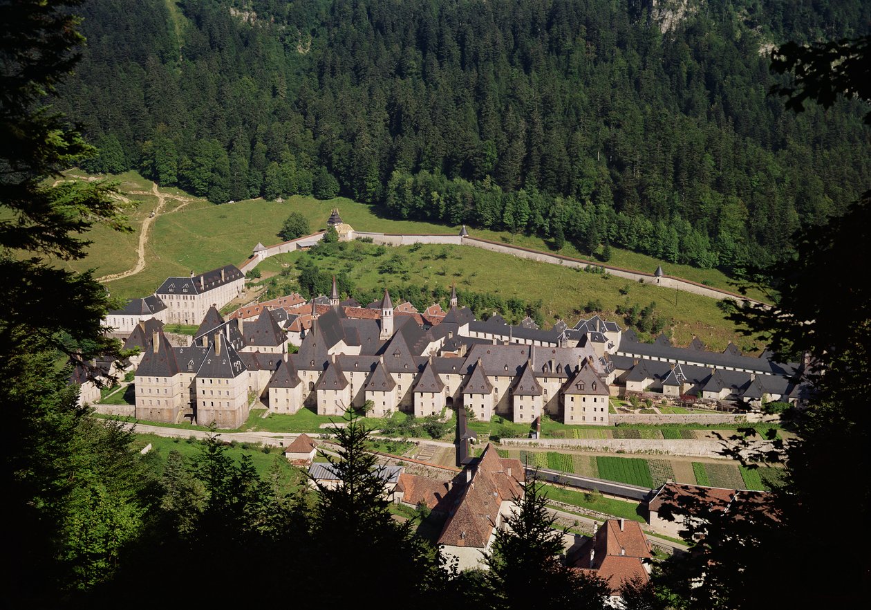 Näkymä luostarikompleksista tekijältä French School