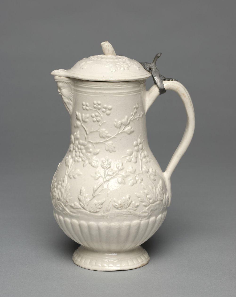 Vesikannu, valmistaja Pont-aux-Choux Factory, n. 1770 tekijältä French School