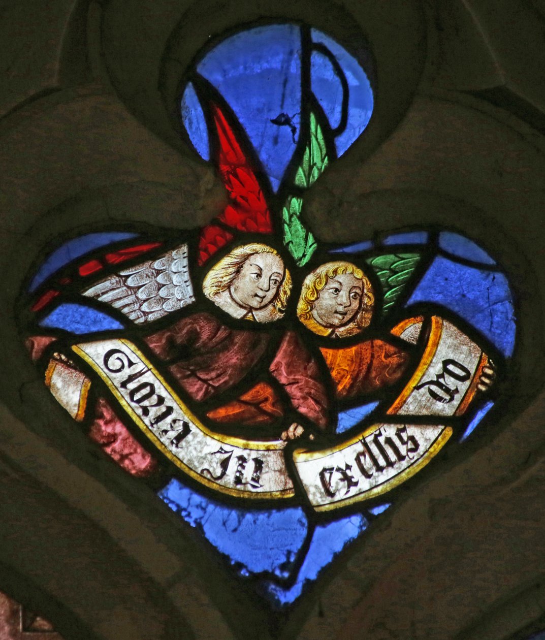 Enkelejä kuvaava ikkuna: "Gloria in excelsis Deo" (lasimaalaus) tekijältä French School