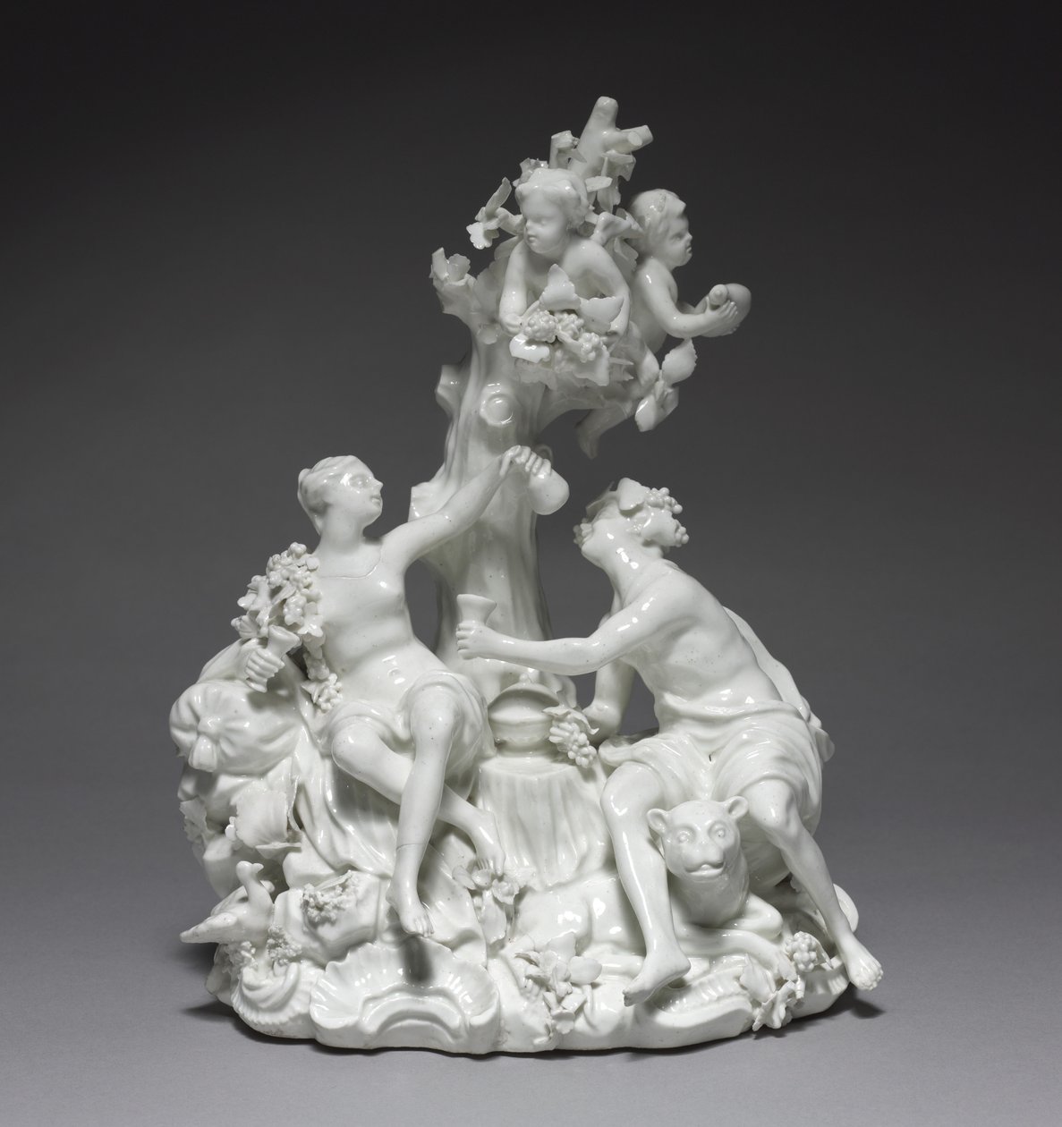 Bacchus ja Venus, valmistaja Tournay Factory, Belgia, n. 1755 tekijältä Friedrich Elias I Meyer