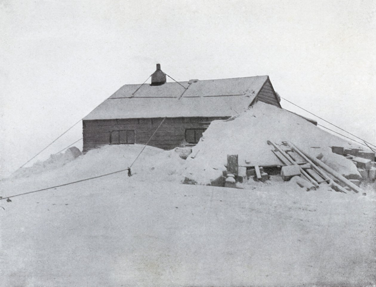 The Hut at Cape Adare, c1911, 1913 tekijältä G. Murray Levick