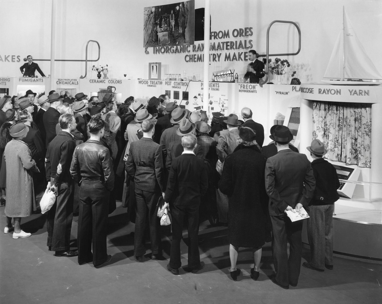 Tuote-esittelyt, New Yorkin maailmannäyttely, 1939 tekijältä Gabriel Moulin