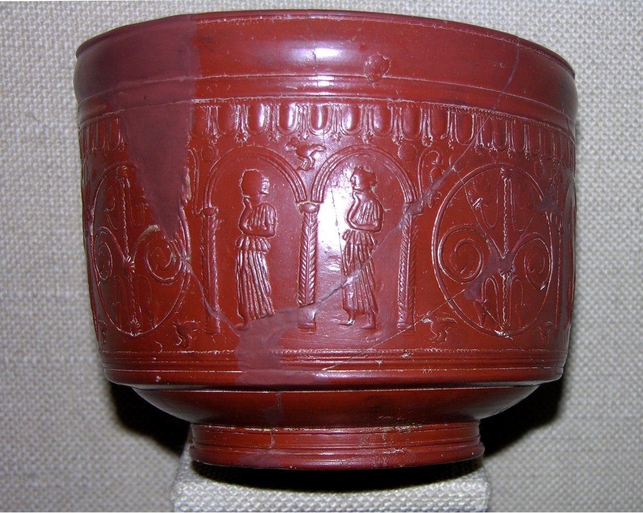 Dragondorff-kuppi, Graufesenquesta, noin 150 eKr. (terrakotta) tekijältä Gallo Roman