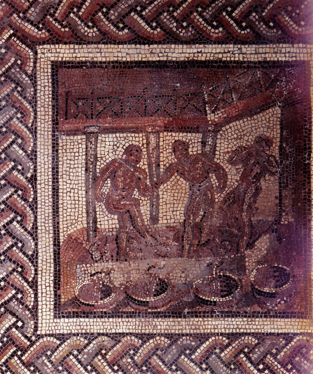 Gallo Roman Art: mosaiikkipäällyste, joka edustaa maalaismaista kalenteria. Kohtaus rypäleiden polkemisesta altaassa. 2. vuosisadan loppu, 3. vuosisadan alku JC:n jälkeen. Saint-Romain-en-Galista (Rhône). Saint Germain en Laye, kansallinen arkeologinen mus tekijältä Gallo Roman