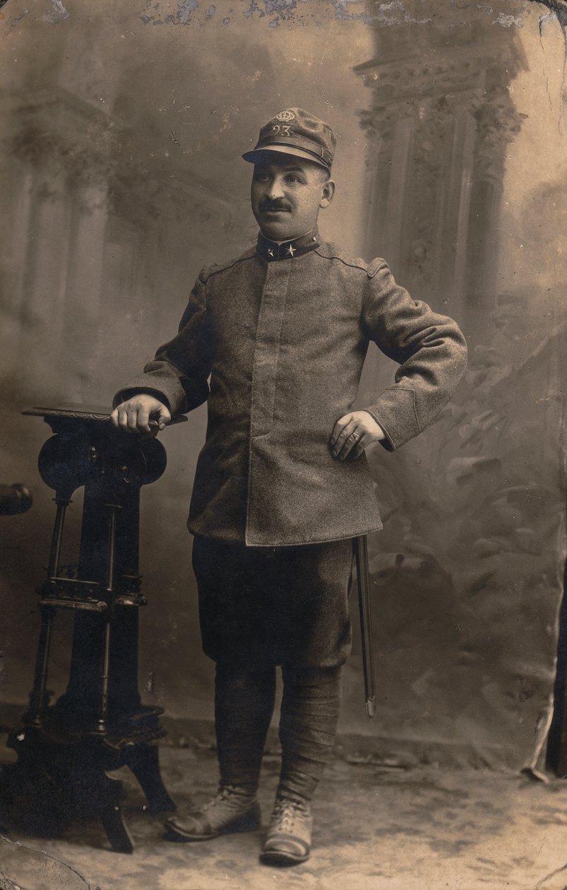 Albumi "The GM R. Army (World War I)": 23. rykmentin sotilaita. Territoriaalinen miliisi univormussa maittain (m/w kuva) tekijältä Gemmi Gemmi