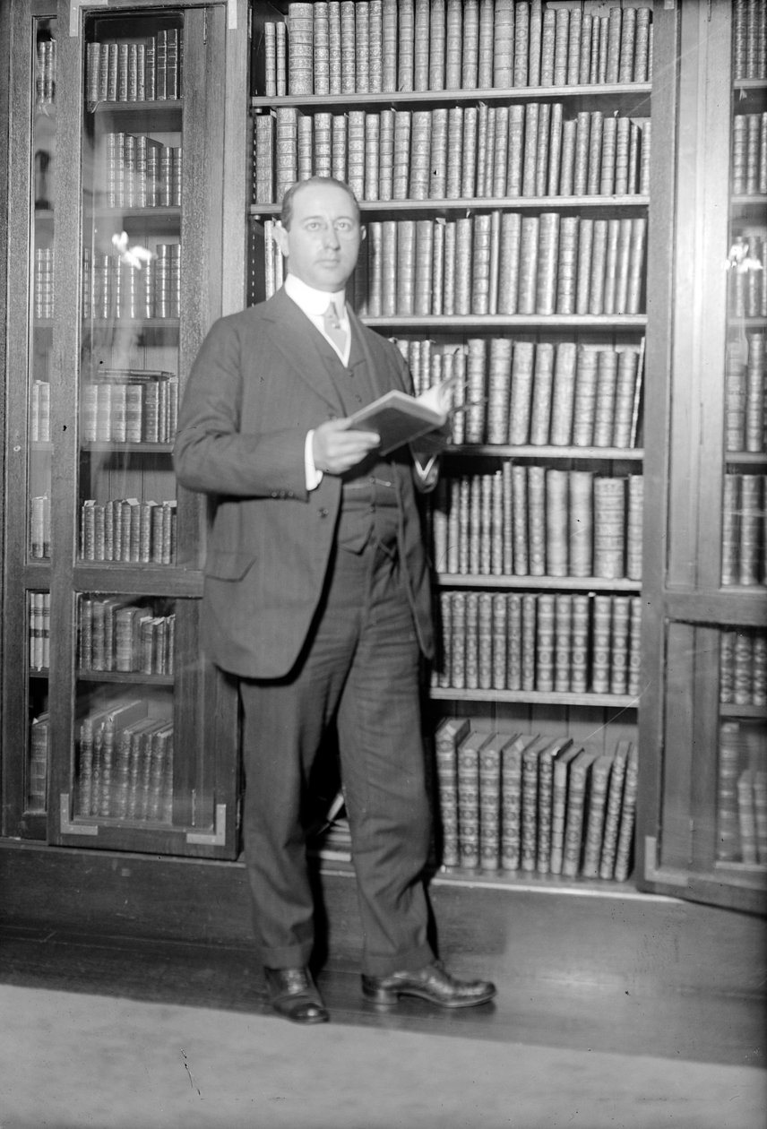 A.S.W. Rosenbach, n. 1920 tekijältä George Grantham Bain