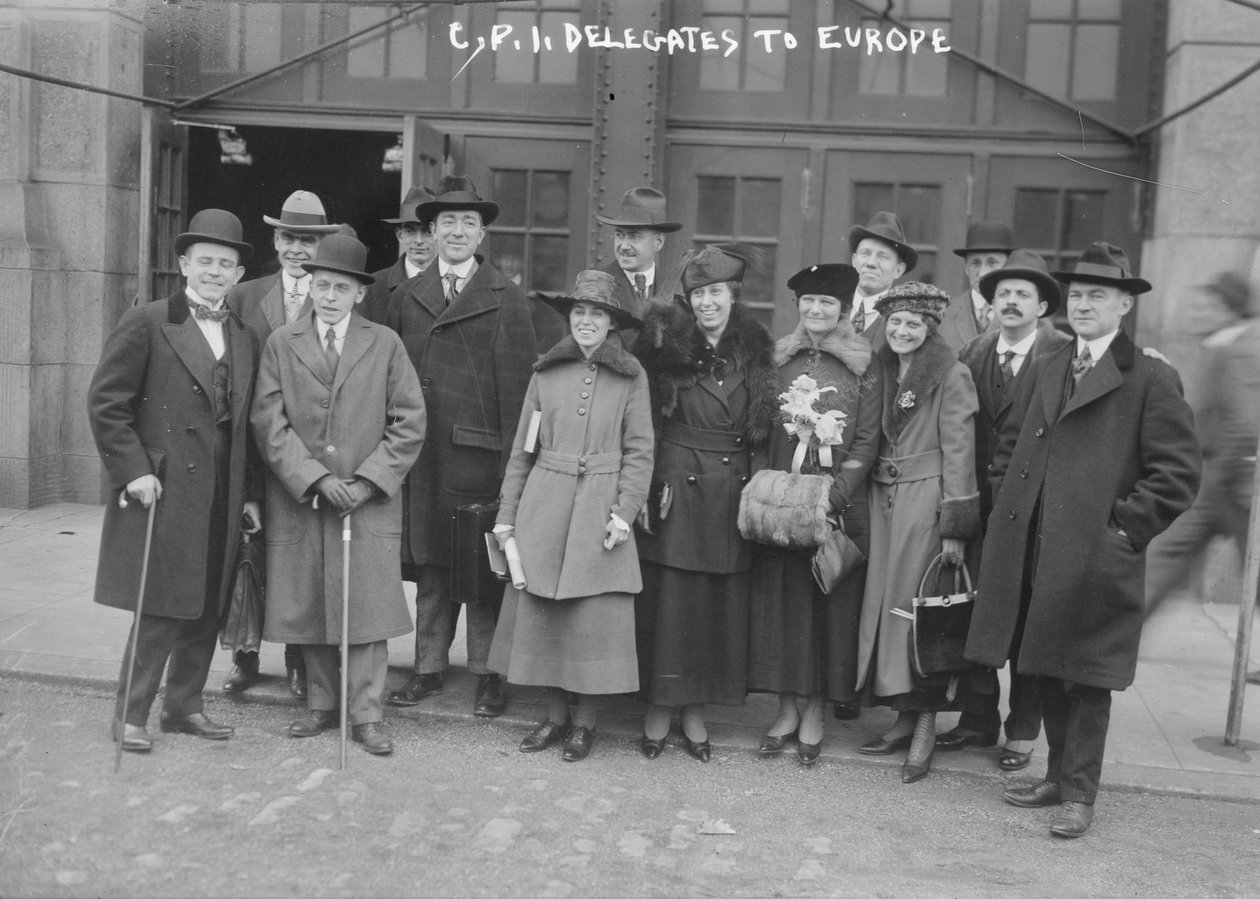 C.P.I. Delegaatteja Eurooppaan 1917-8 tekijältä George Grantham Bain