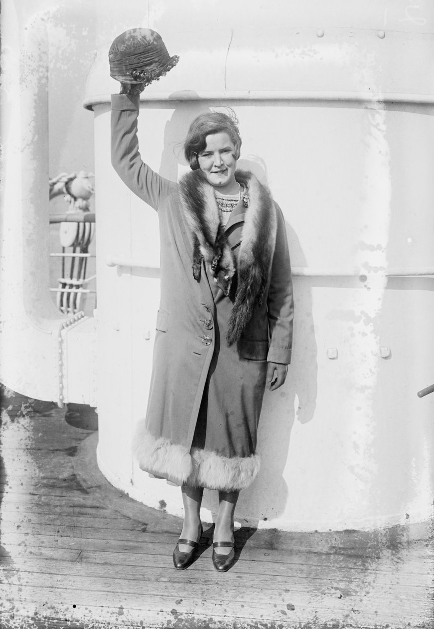 Gertrude Ederle palaa kotiin New Yorkiin uittuaan Kanaalissa vuonna 1926 tekijältä George Grantham Bain