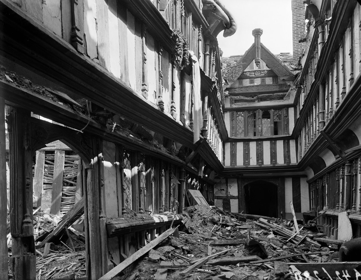 Pommivaurio Fordin sairaalassa, Greyfriars Lane, Coventry, 1941. tekijältä George Bernard Mason