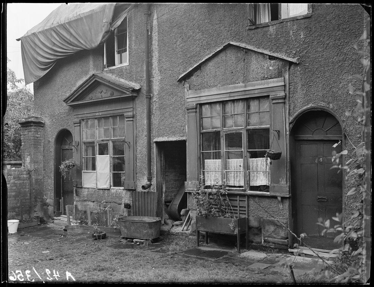 Court 20, Little Park Street, Coventry, 1941. tekijältä George Bernard Mason
