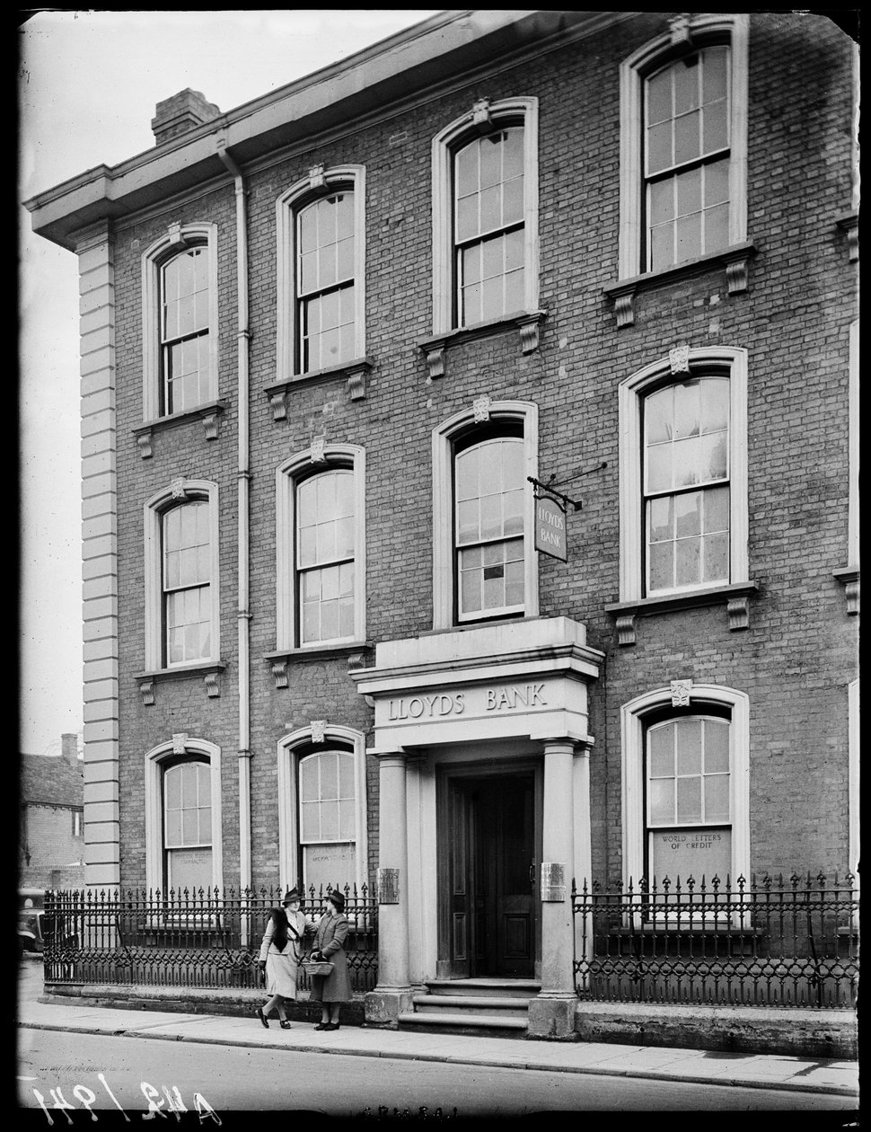 Lloyds Bank, High Street, Bromsgrove, 1942. tekijältä George Bernard Mason