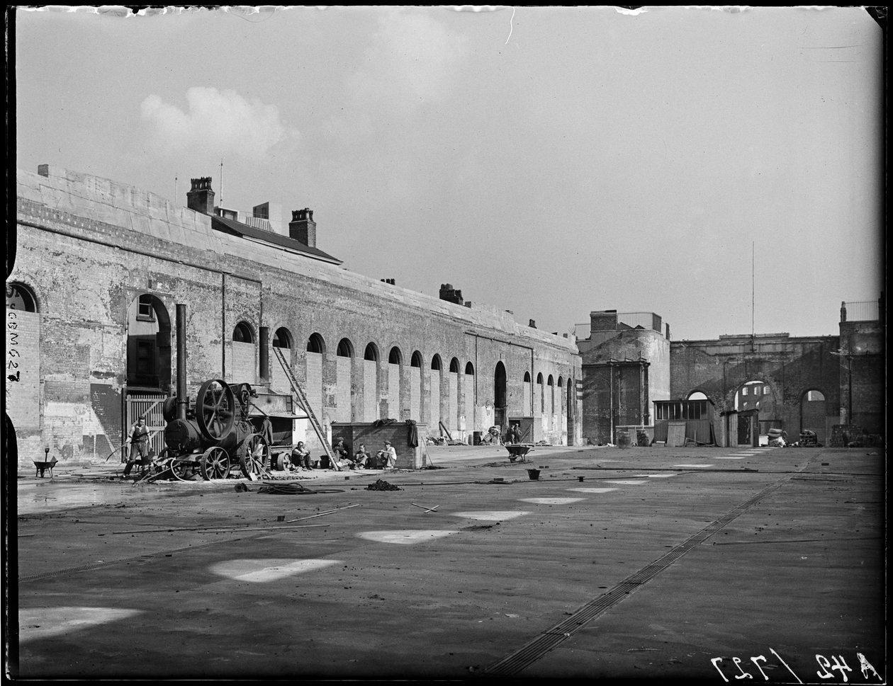 Kauppahalli, Worcester Street, Bull Ring, Birmingham, 1941. tekijältä George Bernard Mason