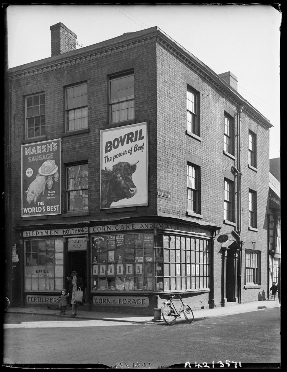 New Street, Worcester, Worcestershire, 1942. tekijältä George Bernard Mason