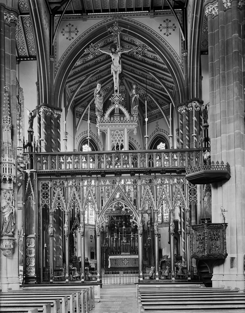 Pyhän Tšadin roomalaiskatolinen katedraali, Birmingham, West Midlands, 1940-1960-luvut. tekijältä George Bernard Mason