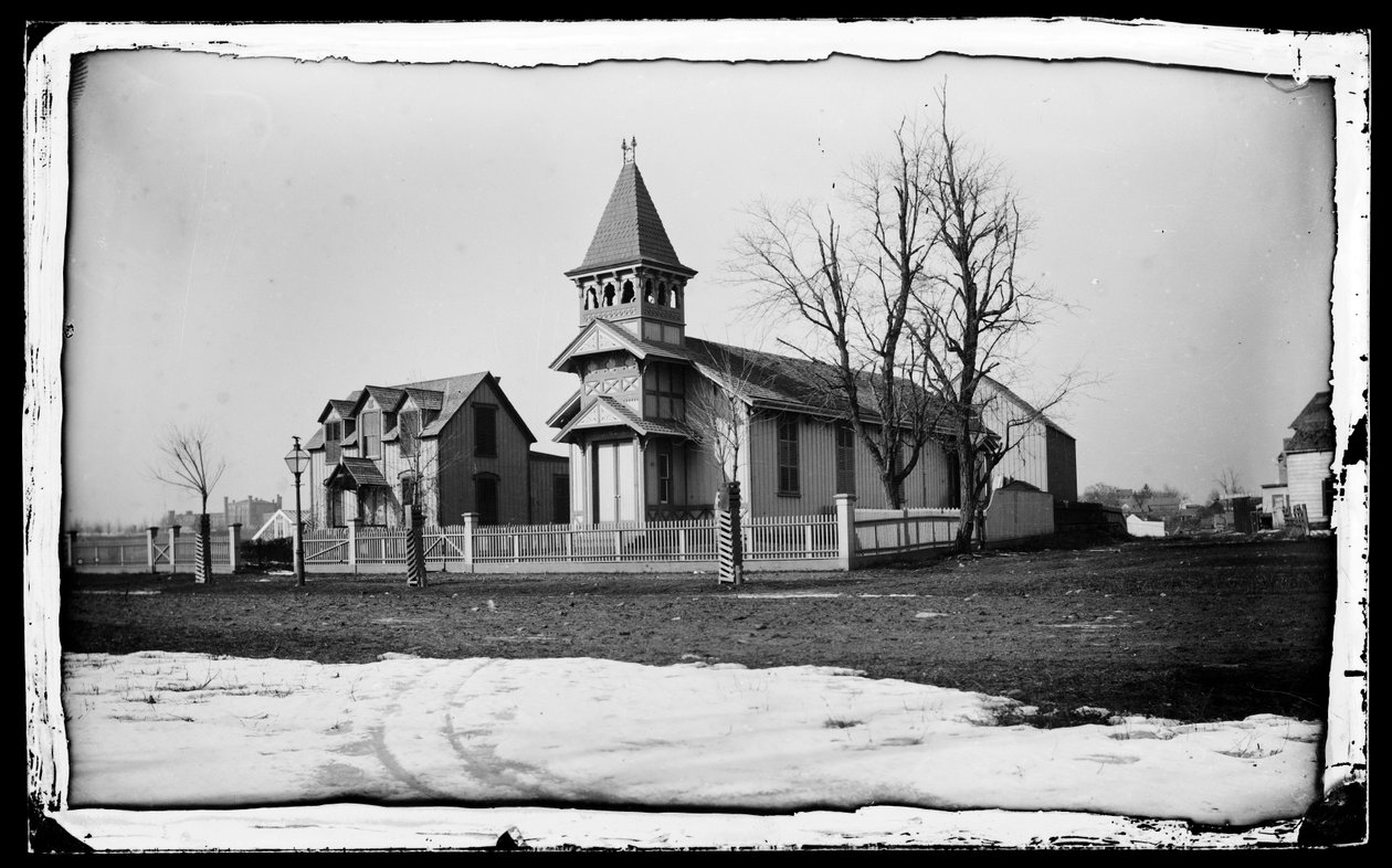 Reformed Misson, Flatbush, Brooklyn, n. 1872–1887 (märkäkollodionin negatiivinen) tekijältä George Bradford Brainerd