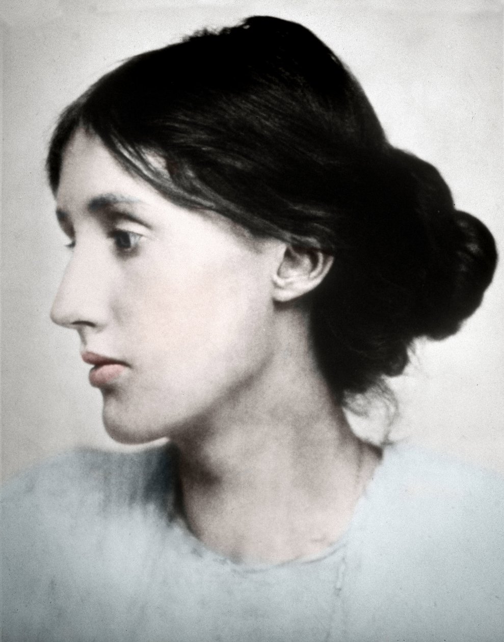Englantilaisen kirjailijan Virginia Woolfin muotokuva (kuva) tekijältä George Charles Beresford