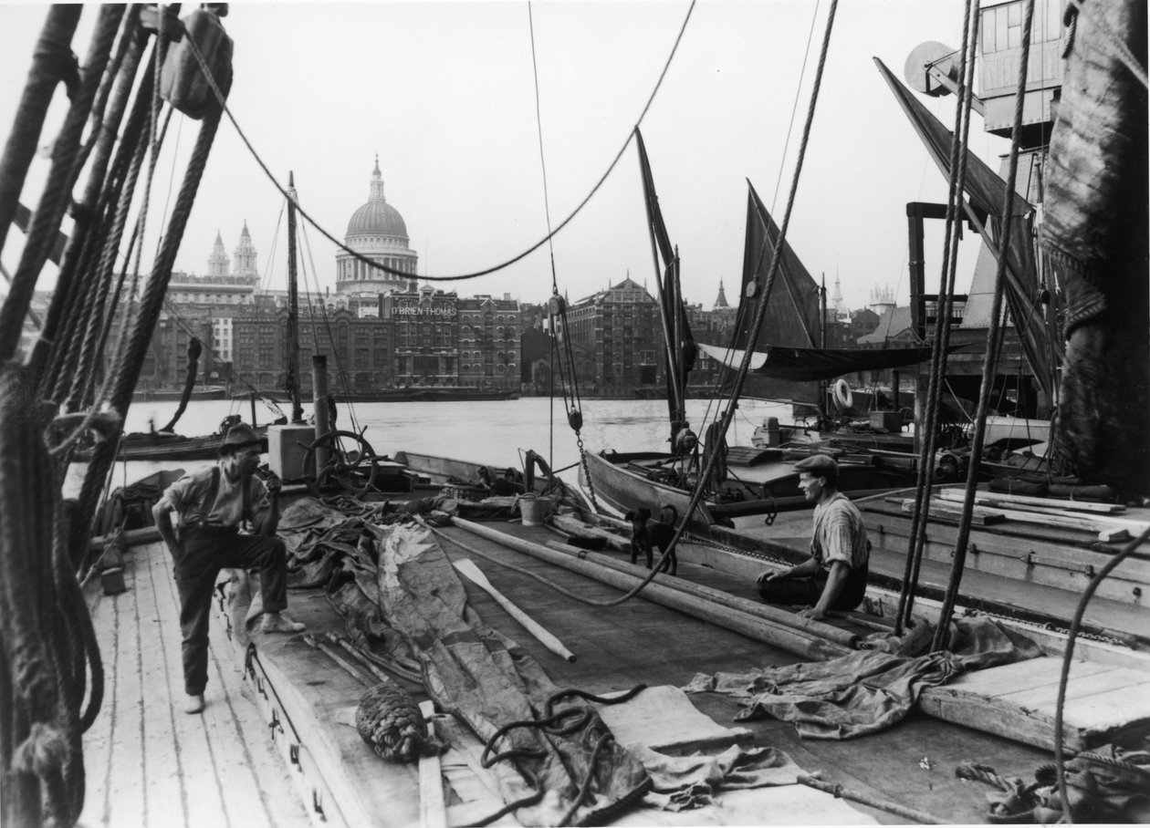 Miehet Thames-proomulla, South Bank, Lambeth, Lontoo, 1900-luvun alku tekijältä George Davison Reid