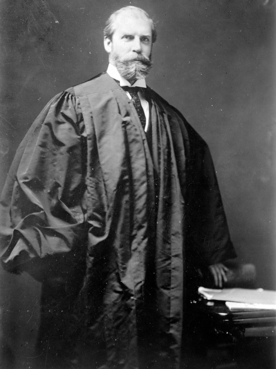 Charles C. Hughes, n. 1915–1920 tekijältä George Grantham Bain
