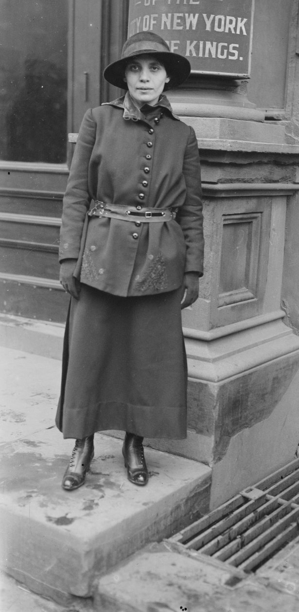 Fania Mindell luultavasti otettu Bownsvillen oikeudenkäynnin aikana vuonna 1917 tekijältä George Grantham Bain