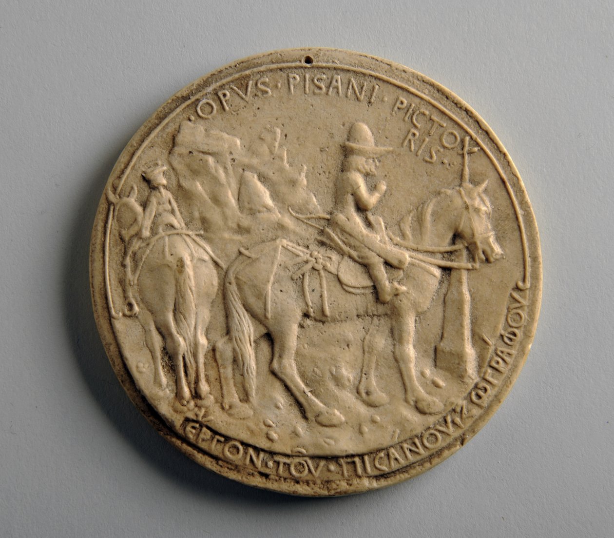 Kipsi medaljonki (kipsi) tekijältä George James Frampton