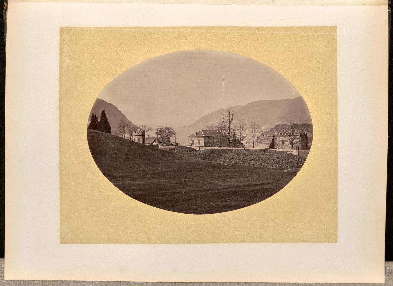 Häuser entlang eines Wasserfrontbereichs, West Point tekijältä George Kendall Warren