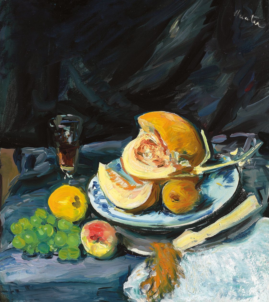 Asetelma leikatulla melonilla, lasilla ja tuulettimella, c. 1920 tekijältä George Leslie Hunter