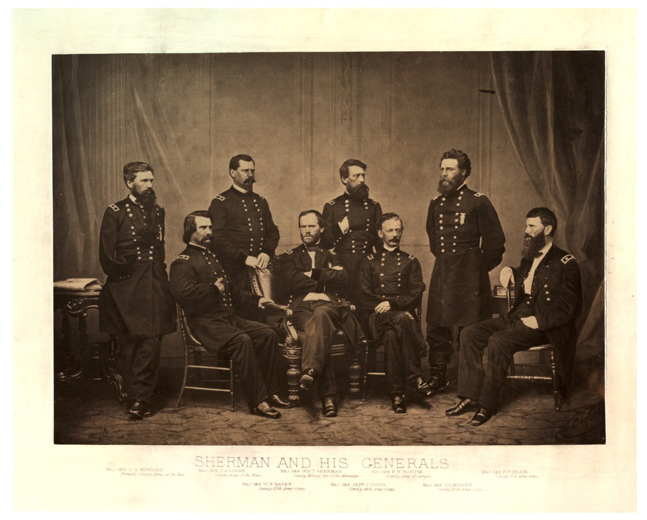 Sherman ja hänen kenraalit [Blair lisätty toisesta negatiivista ennen tulostamista], 1865 (seepiakuva) tekijältä George N. Barnard