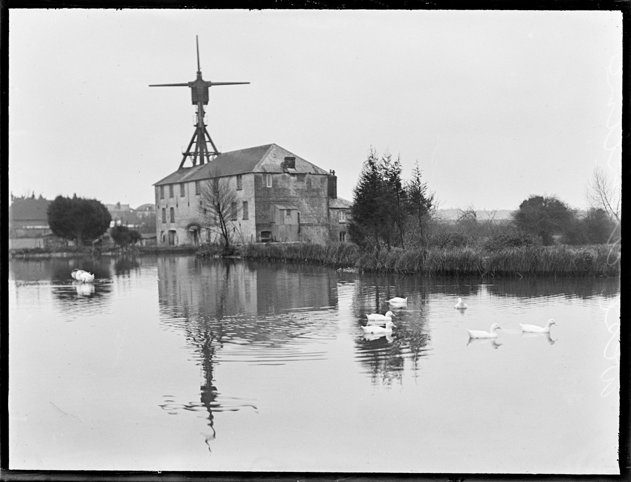  tekijältä George R. Long