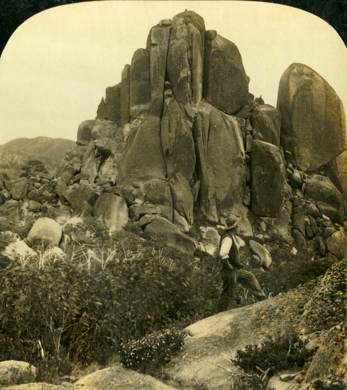 Cathedral Rock, Buffalo Ranges, Victoria, Australia, 1909. tekijältä George Rose
