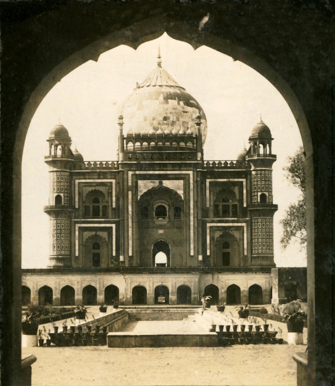 Safdarjungs Tomb, Delhi, Intia, 1909. tekijältä George Rose