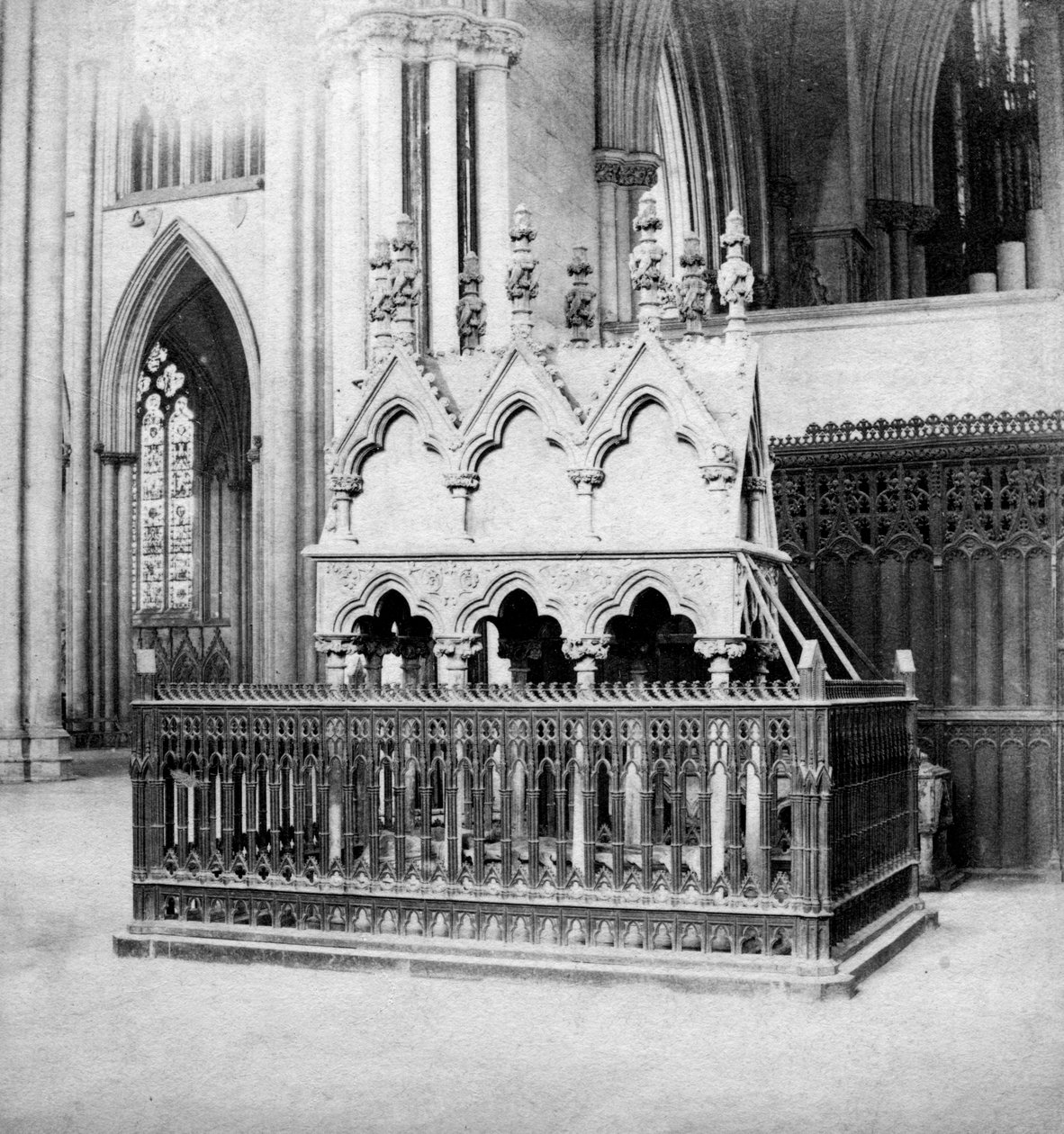 Walter de Greyn muistomerkki, York Minster, York, North Yorkshire, 1900-luvun alku. tekijältä George Washington Wilson