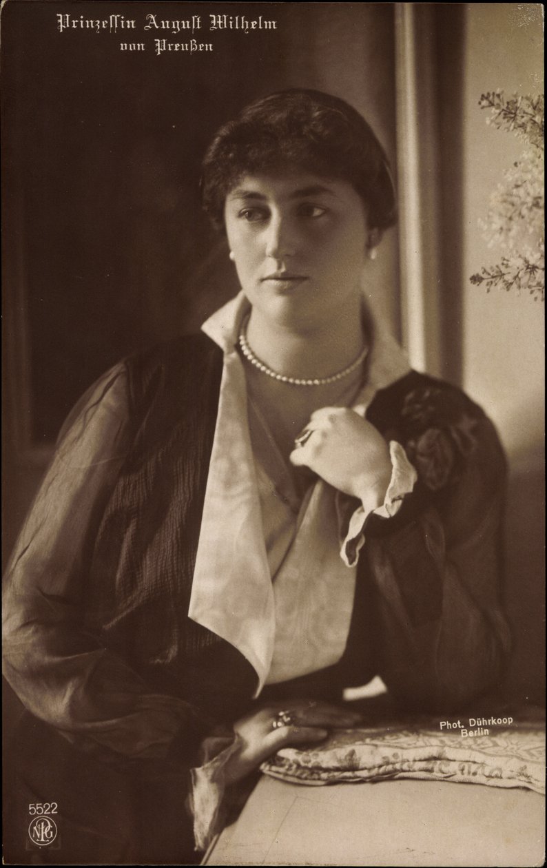 Prinsessa August Vilhelm Preussilainen, NPG 5522 tekijältä German Photographer