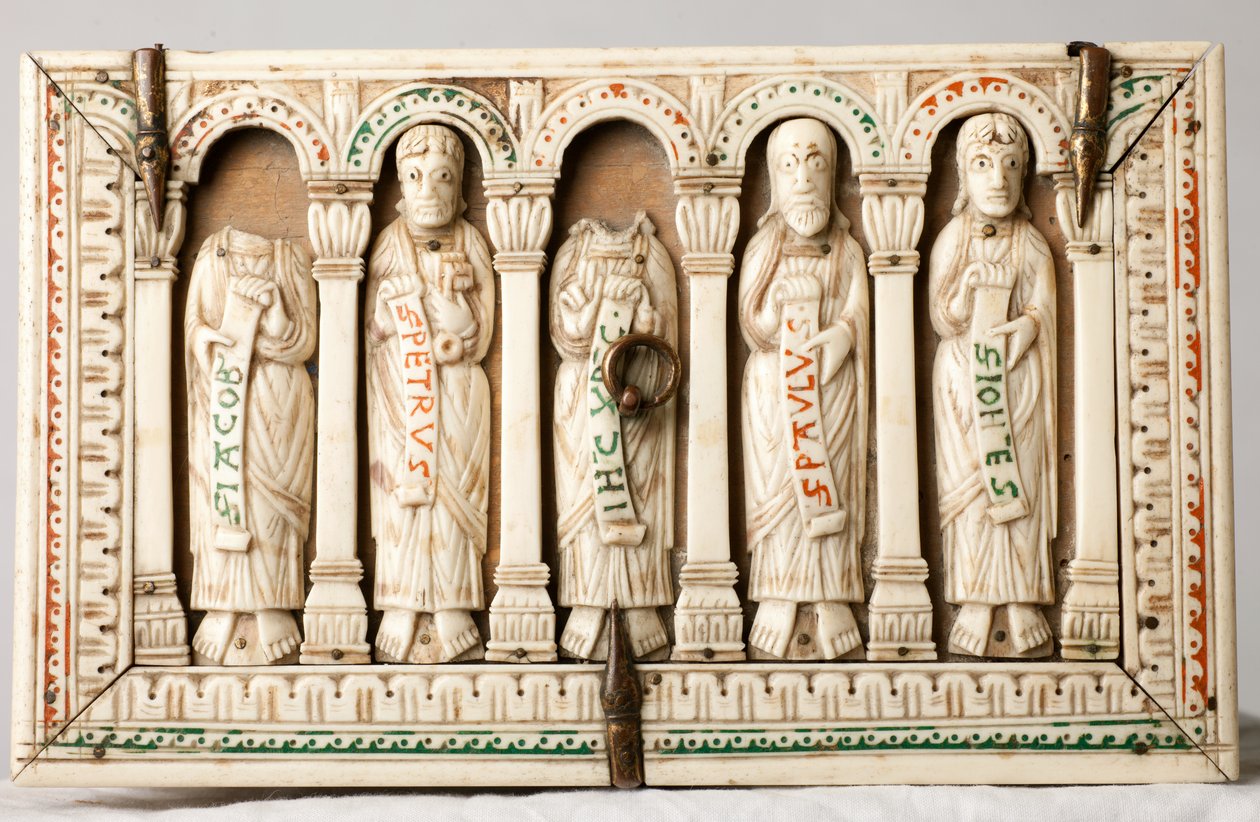 Katedraalin aarre (Trésor de la Cathédrale). Jäännösarkku. Puu ja norsunluu. Köln, Saksa. Noin 1150. tekijältä German School