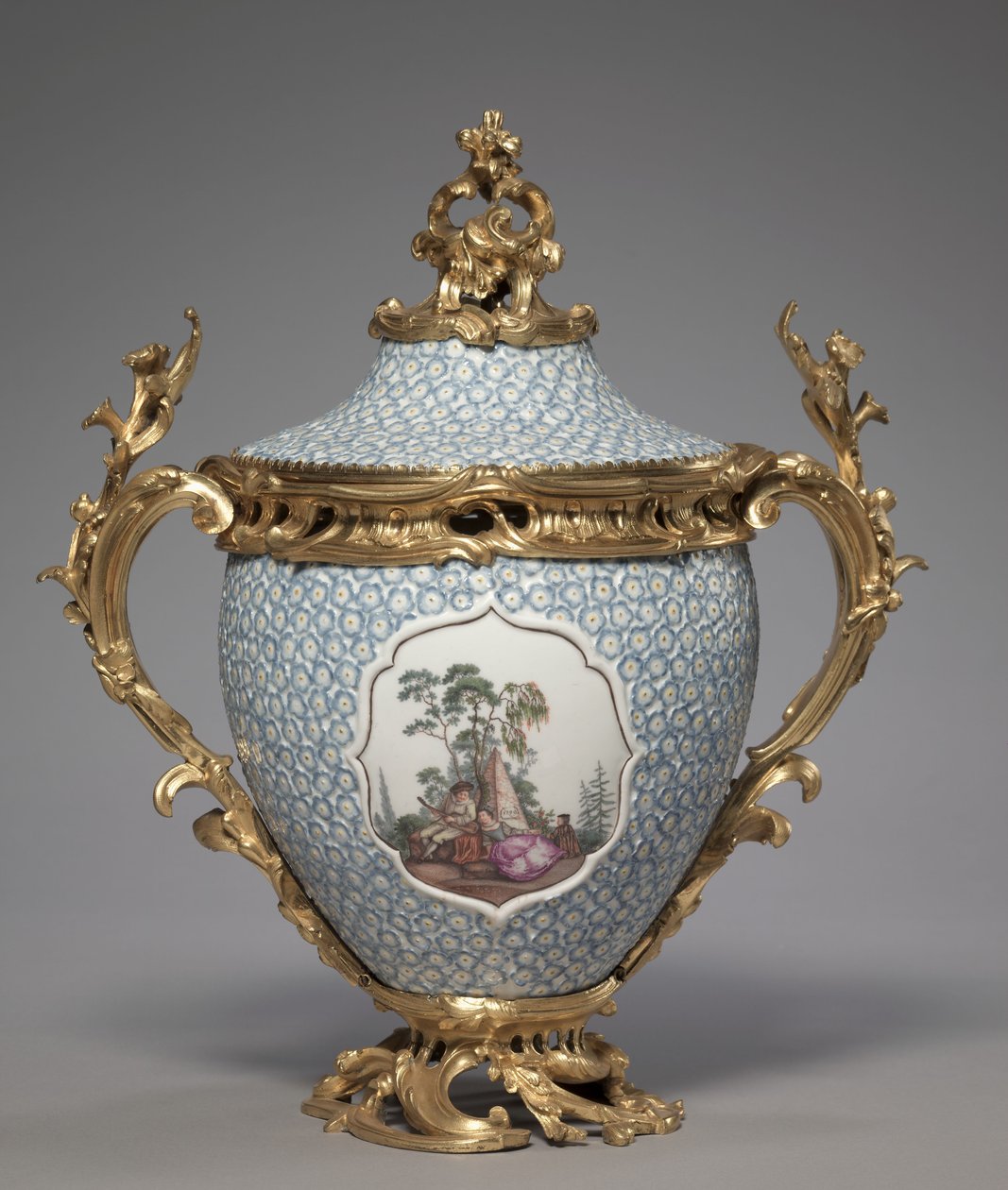 Peitetty maljakko, valmistaja Meissen Porcelain Factory, Saksa, 1749 tekijältä German School