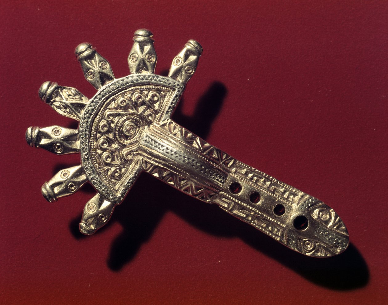 Fibula, Laucha (metalli) tekijältä German School