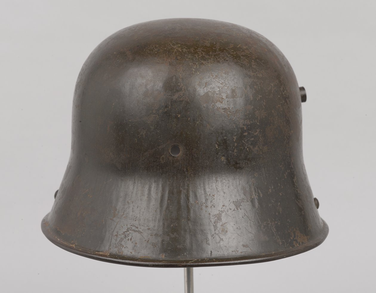 Saksalainen teräskypärä tai "Stahlhelm", n. 1916 (kypärä) tekijältä German School