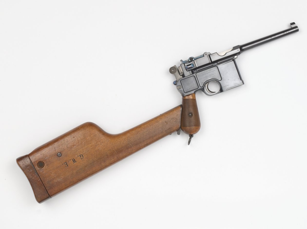 Mauser C96 7,63 mm pistooli tekijältä German School